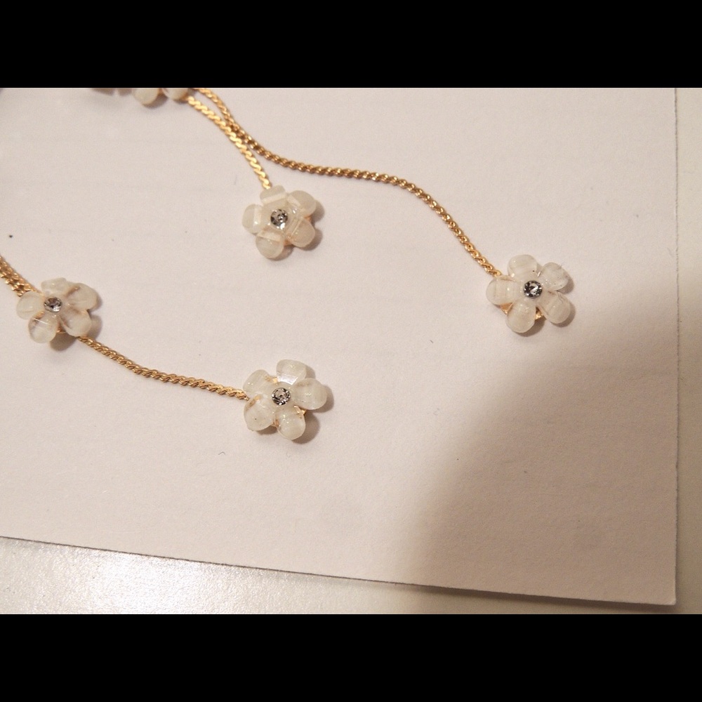 🌸Dainty Flower Dangles🌸 - Picture 6 of 6